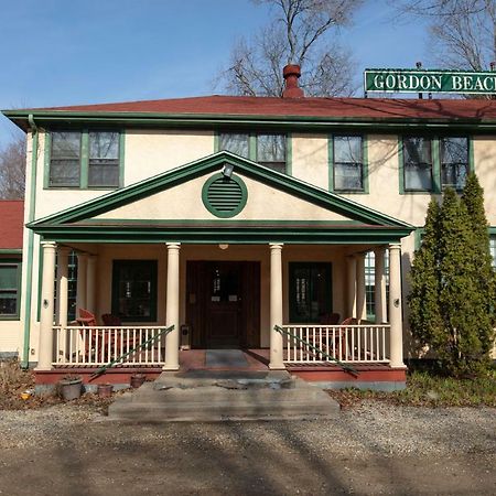 Gordon Beach Inn Union Pier Exterior photo