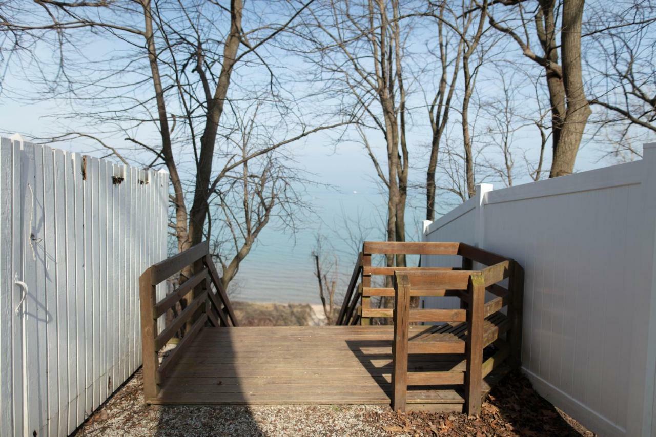 Gordon Beach Inn Union Pier Exterior photo